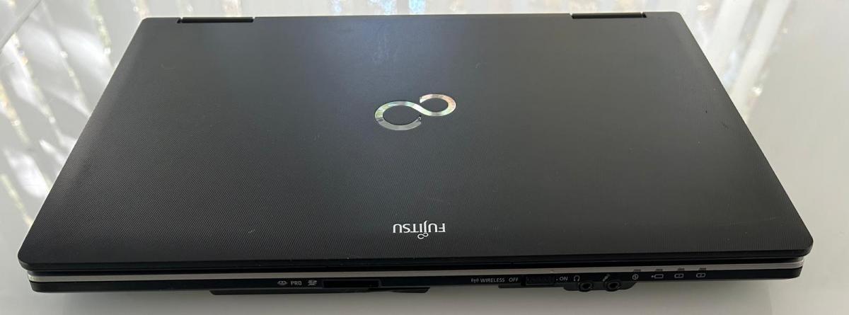 Fujitsu Lifebook E752